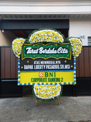 Papan Bunga Duka di Renteng