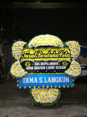 Papan Bunga Duka di Renteng