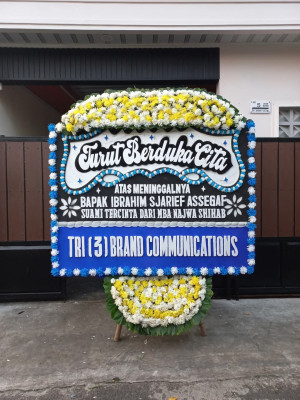 Papan Bunga Duka di Renteng